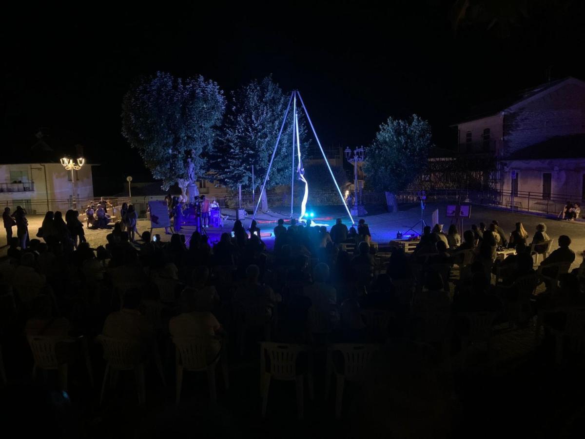 Ferienwohnung Casanto' San Demetrio ne' Vestini Exterior foto